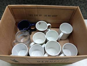 lot 98 image: Vintage San Diego Seaport Village & Royal Caribbean Cruise Mugs Collection