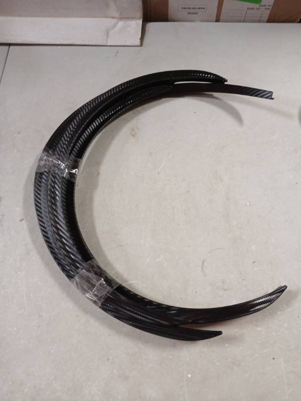 lot 31638 image: Bediffer Universal 4PCS Carbon Fiber Wheel Arch Trim Lips Strip 72cm28.4in, Anti Scratch Mud Guards Protector for Automotive Exterior Styling