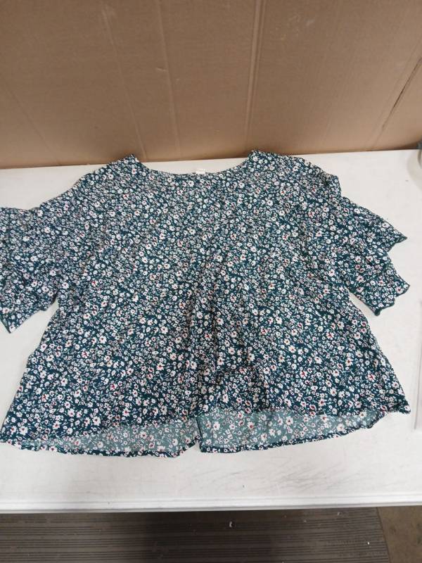 lot 31372 image: Soly Hux Womens Plus Size Shirt Dark Green Floral 3XL