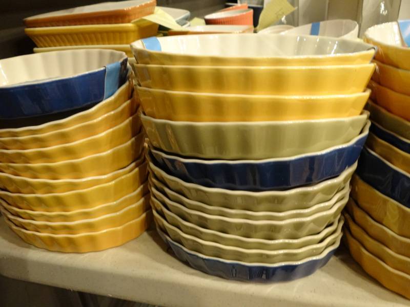 lot 7404 image: Lot of (11) Houseware International Bakeware