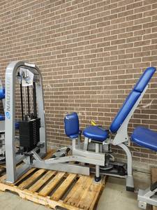 lot 6129 image: Nautilus Commercial Hip AdductionAbduction Machine