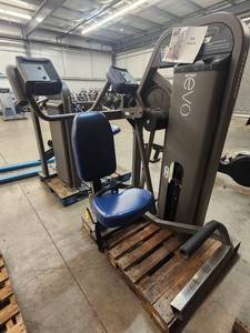 lot 6151 image: Nautilus Nitro Evo Pullover Machine