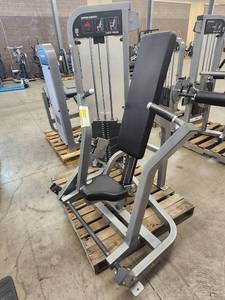 lot 6159 image: Hammer Strength Chest Press Machine