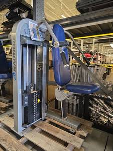 lot 6194 image: Nautilus Nitro Plus Chest Press Machine