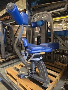 lot 6198 image: Nautilus Nitro EVO Rotary Torso Machine