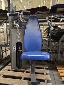 lot 6202 image: Nautilus Nitro Evo Overhead Press Machine