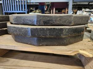 lot 6241 image: (3)&nbsp Iron Grip Industrial 45lb Weightlifting Plates