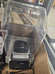 lot 8312 image: Vitamix Blending Station Advance Commercial Blender