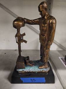 lot 8936 image: Military Service Member Bronze Sculpture