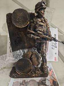 lot 8950 image: Bronze Soldier Sculpture - I Was There