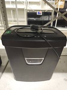 lot 8977 image: Aurora AU1530XB Cross-Cut Paper Shredder