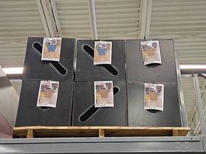 lot 18365 image: Lot of Recycling Bins