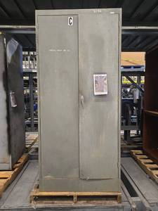 lot 18380 image: Steel Storage Cabinet