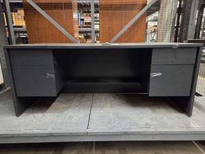 lot 20219 image: Grey Office Desk
