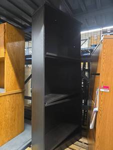 lot 20283 image: 6-Shelf Metal and Wood Display Case