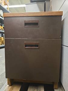 lot 20285 image: Industrial Metal Filing Cabinet