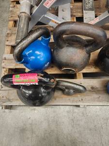 lot 6247 image: Professional Cast Iron Kettlebell Set