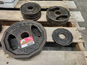 lot 6251 image: Iron Grip Olympic Weight Plates - 25 lb Set