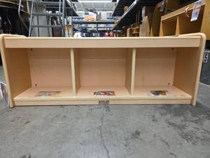 lot 20331 image: Kaplan Educational Book Shelf Display