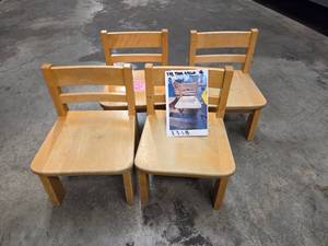 lot 20348 image: (4) Environment Wooden Ladder Back Chairs