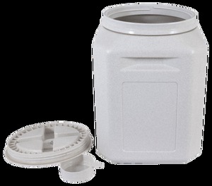 lot 2212 image: $55 Petmate Vittles Vault Outback Pet Food Storage Container