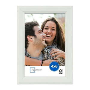 lot 2524 image: 2 Pack Mainstays 4 x 6 Step White Basic Tabletop Picture Frame