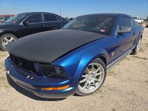 lot 1919 image: 2009 Ford Mustang - BLUE
