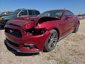 lot 1928 image: 2017 Ford Mustang - RED