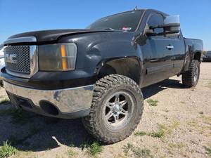lot 1925 image: 2007 GMC SIERA 1500 - BLACK