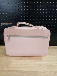 lot 40294 image: Pink Make up bag - Retail $15