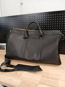 lot 40296 image: Black Overnight bag.  - Retail $35