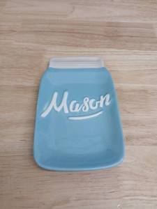 lot 40301 image: Ceramic Spoon Rest - Retail $19