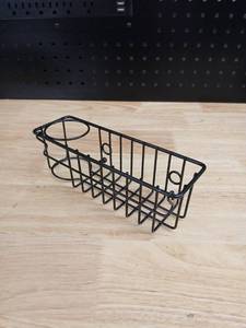 lot 40310 image: Stainless Steel Sponge Holder - Retail $0