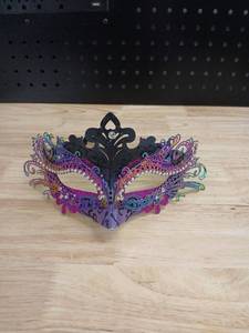 lot 40316 image: Decorative Masquerade Metal Filigree Mask - Retail $15