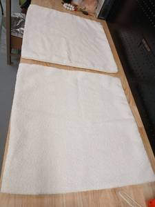 lot 40351 image: Set of 2 Pillow Covers  20 x 20 - Retail $25
