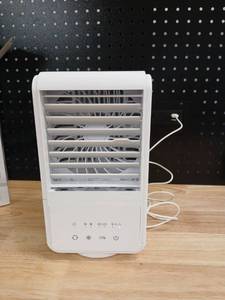 lot 40355 image: Portable Desktop Air Cooler Fan YP16 - Retail $25