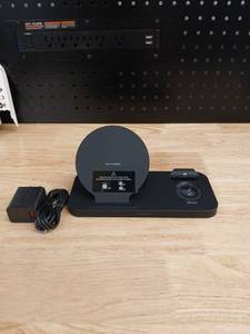 lot 40372 image: 3-in-1 Fast Charging Dock Station - Retail $25