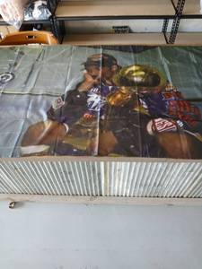 lot 40394 image: KOBE Bryant Banner 60 inches x 35.5 inches - Retail $25