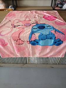 lot 40410 image: Disney Lilo & Stitch Pink Fabric Blanket 40 inches x 50 inches - Retail $25