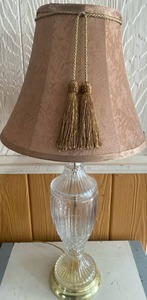 lot 21 image: Elegant Crystal Table Lamp with Taupe Shade