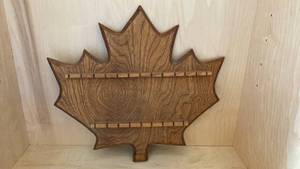 lot 28 image: Wooden Leaf Shaped Spoon Display