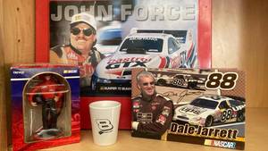 lot 58 image: NASCAR Racing Memorabilia
