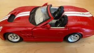 lot 59 image: 1999 Maisto Shelby Series One Diecast Model Car