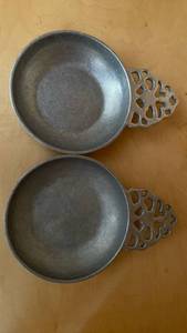lot 83 image: RWP Pewter Bowls with Decorative Handles