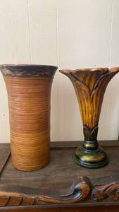 lot 112 image: Art Deco Vase Set