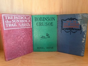 lot 526 image: Books - Antiques - Copyrights and Condition in Pictures