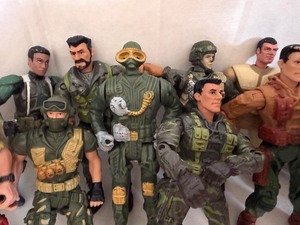 lot 539 image: Articulated and Posable Action Figures