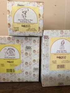 lot 546 image: Precious Moments w Boxes