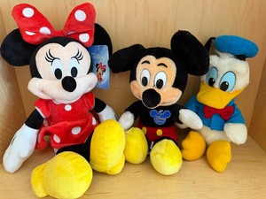 lot 576 image: Disney Toys - Minnie (approx 16), Mickey and Donald ( both approx 9)