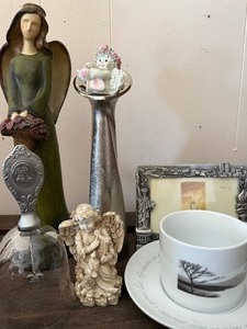 lot 602 image: Vintage Home Decor, Angels, Candle Holders and More